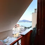 Eye Luxury Penthouse With Jacuzzi