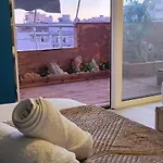 Апартаменты Eye Luxury Penthouse With Jacuzzi