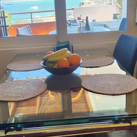 Eye Luxury Penthouse Apartment *