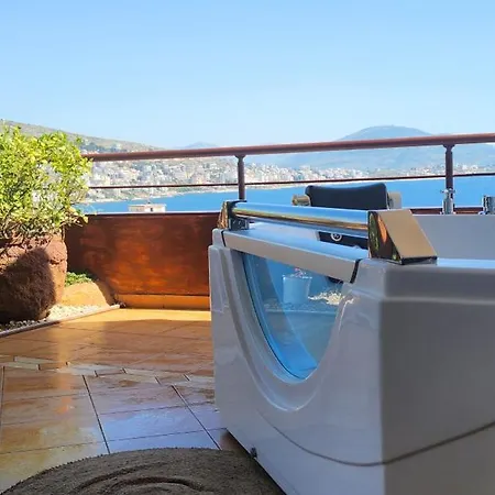 Eye Luxury Penthouse Sarande Appartement