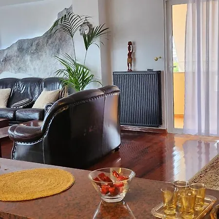 Eye Luxury Penthouse Sarande