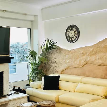 Eye Luxury Suites