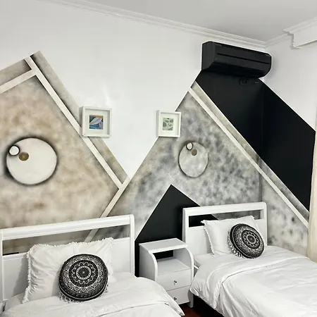 Eye Luxury Suites Apartment