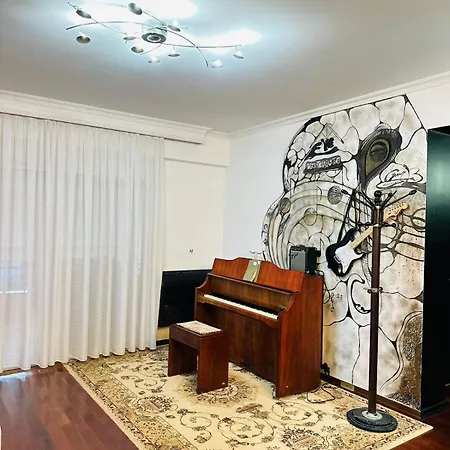 Eye Luxury Suites Apartment