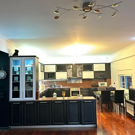 Apartment Eye Luxury Suites *