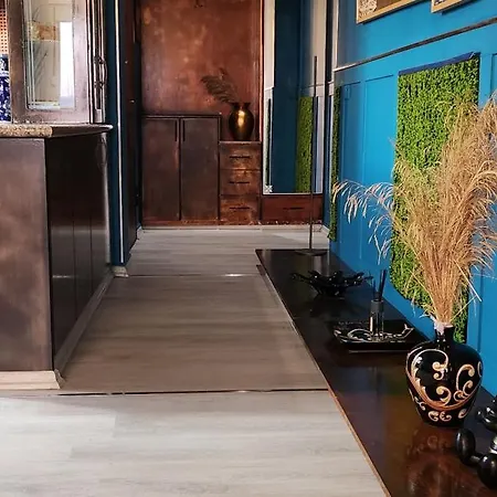 Eye Luxury Suites Apartment