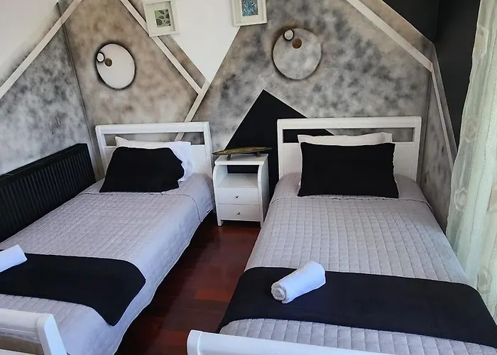 Eye Luxury Penthouse With Jacuzzi Appartamento Sarandë