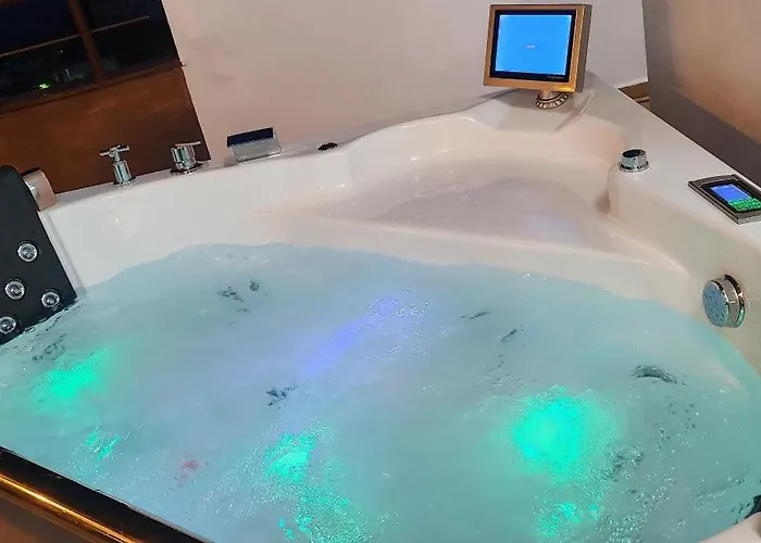 Appartamento Eye Luxury Penthouse With Jacuzzi