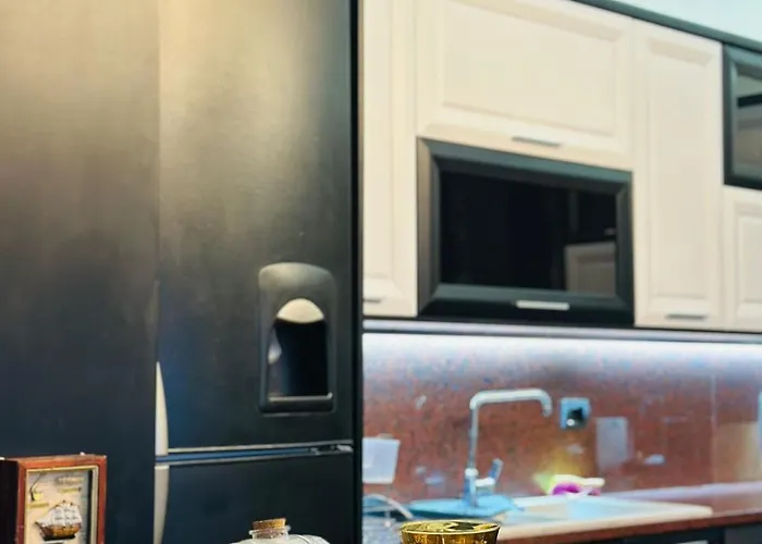 Eye Luxury Penthouse With Jacuzzi * Sarandë