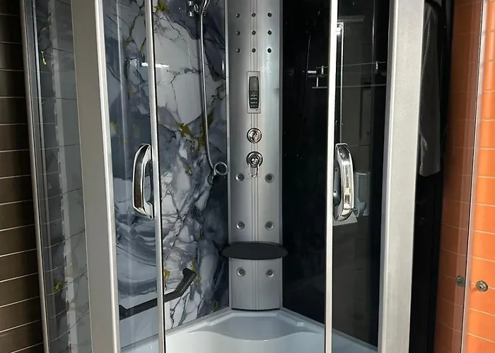 Apartment Eye Luxury Penthouse With Jacuzzi