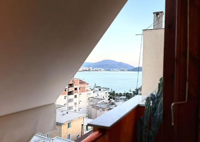 Eye Luxury Penthouse With Jacuzzi