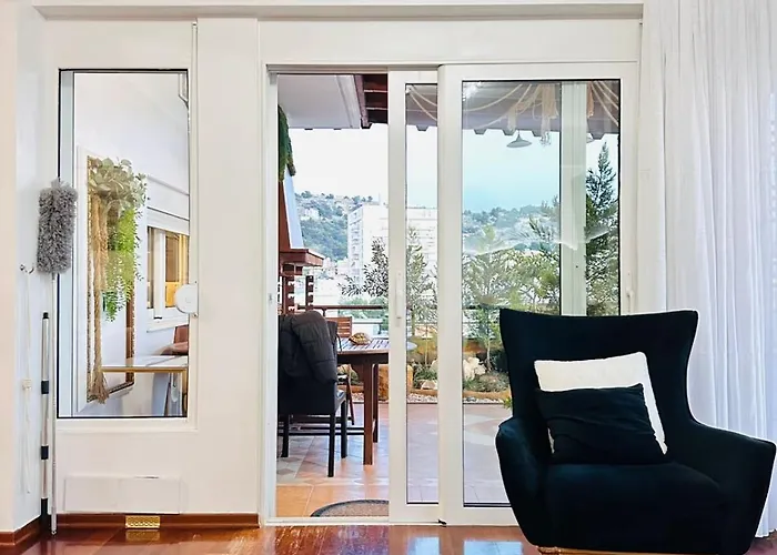 Eye Luxury Penthouse With Jacuzzi *