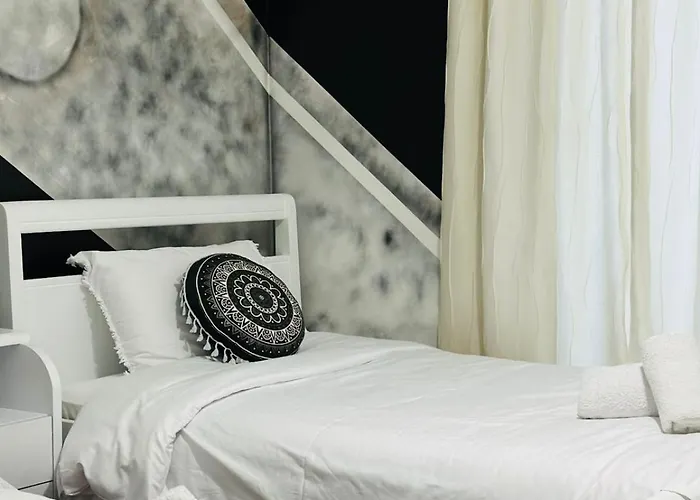 Eye Luxury Penthouse With Jacuzzi Sarande
