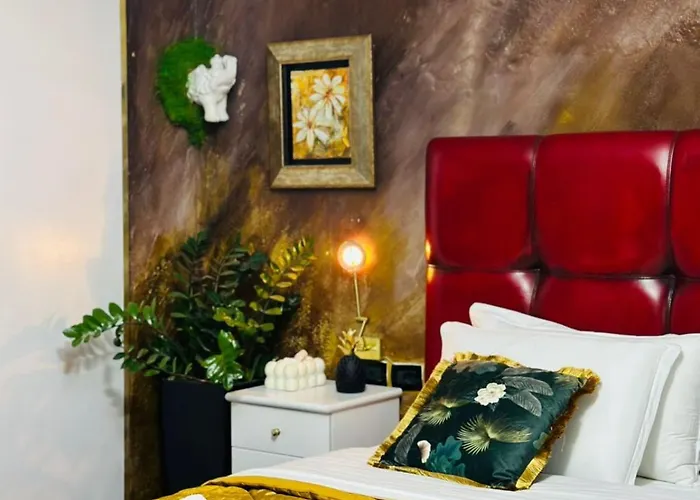 Apartment Eye Luxury Penthouse With Jacuzzi