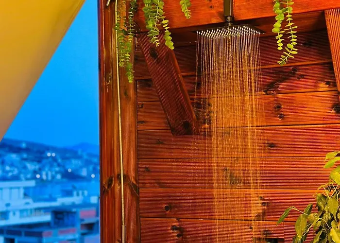 Eye Luxury Penthouse With Jacuzzi Apartment Sarandë