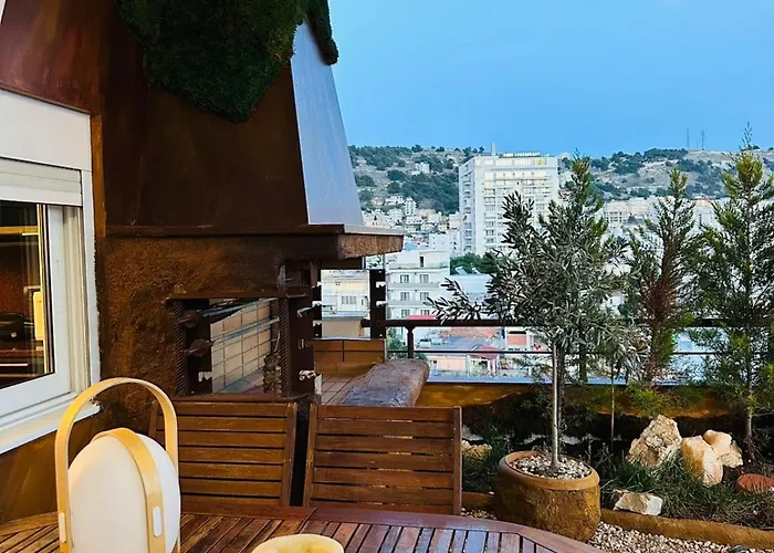 Eye Luxury Penthouse With Jacuzzi Apartment