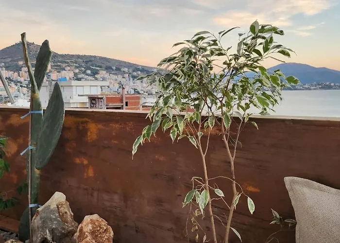 Apartment Eye Luxury Penthouse With Jacuzzi Sarandë