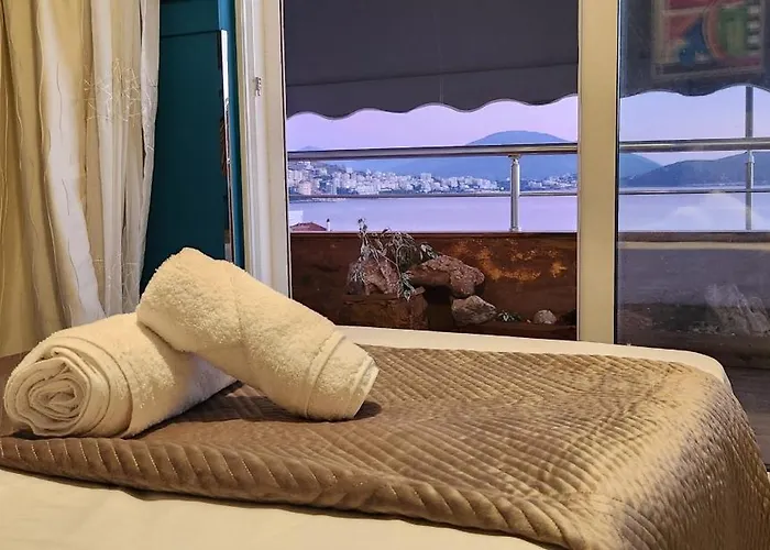 Eye Luxury Penthouse With Jacuzzi Apartment