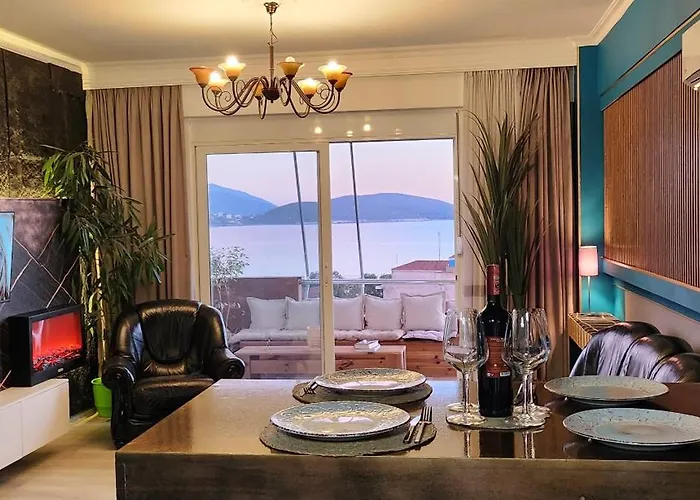 Eye Luxury Penthouse With Jacuzzi *