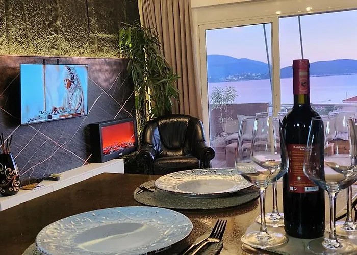 Eye Luxury Penthouse With Jacuzzi Apartment